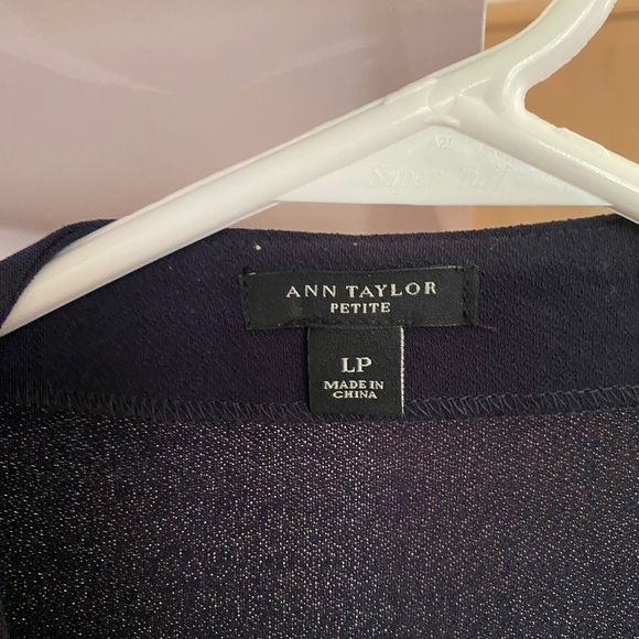 Ann Taylor sleeveless faux wrap blouse - Picture 2 of 5